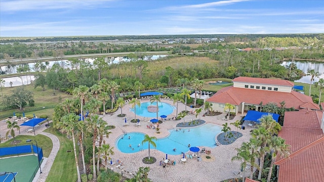 bird's eye view with a water view