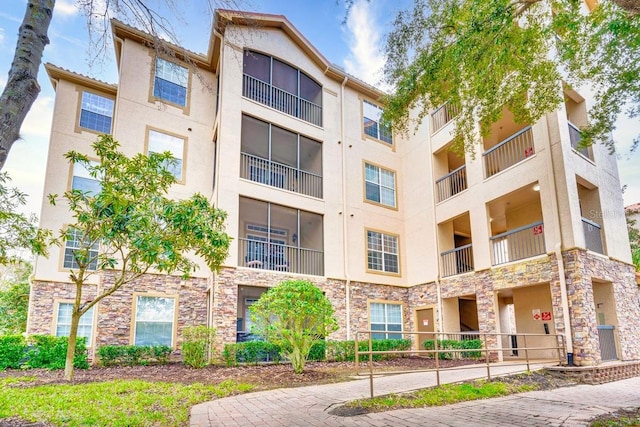1301 Tuscan Ter Unit 9401, Davenport, FL 33896 - view of apartment building / complex