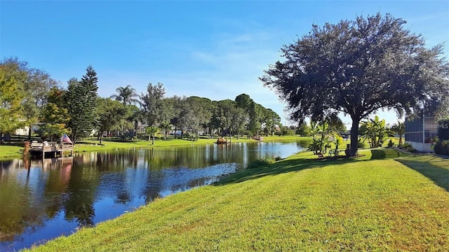 Listing photo 2 for 847 Rotonda Cir, Rotonda West FL 33947