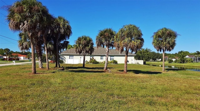 Listing photo 3 for 847 Rotonda Cir, Rotonda West FL 33947