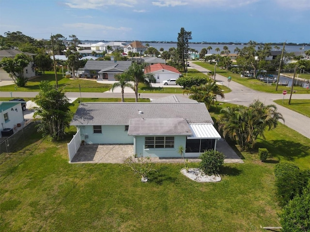 bird's eye view featuring a water view