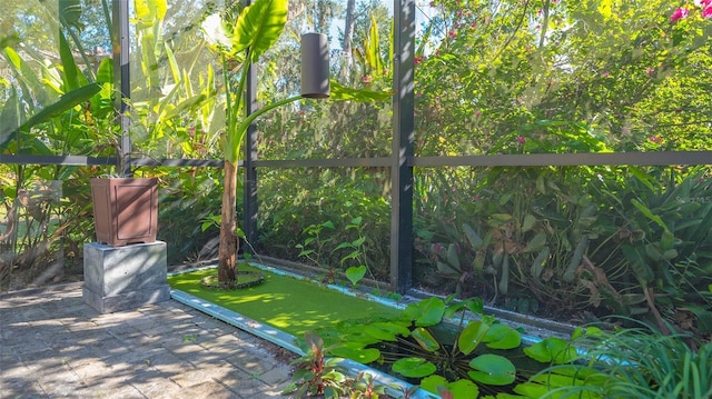 unfurnished sunroom with a healthy amount of sunlight