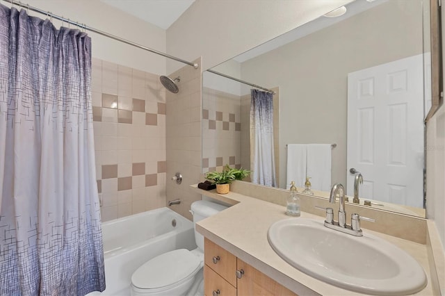 7664 Plantation Cir, Bradenton, FL 34201 - full bathroom with vanity, toilet, and shower / bath combo with shower curtain
