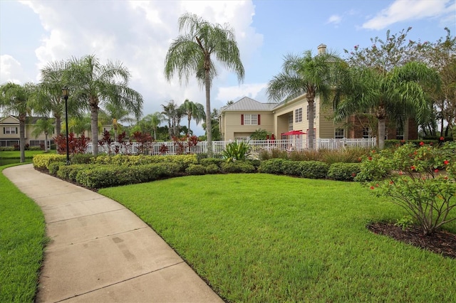 7664 Plantation Cir, Bradenton, FL 34201 - view of yard