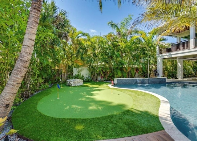 view of swimming pool featuring pool water feature