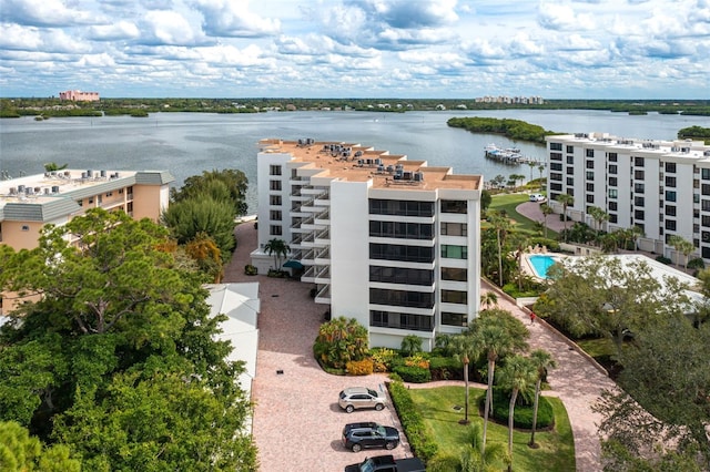 bird's eye view featuring a water view