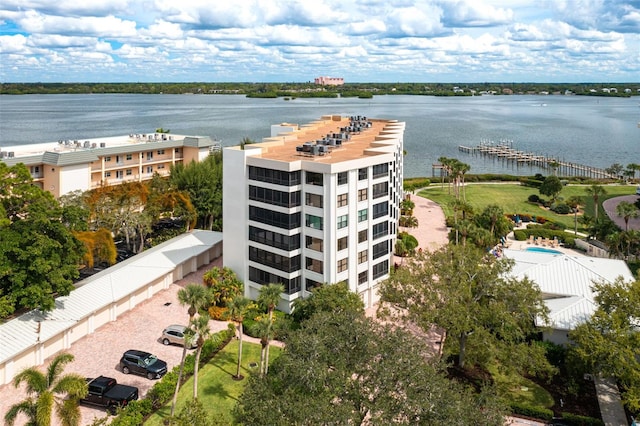 bird's eye view with a water view