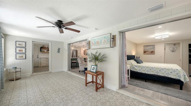 bedroom with ceiling fan