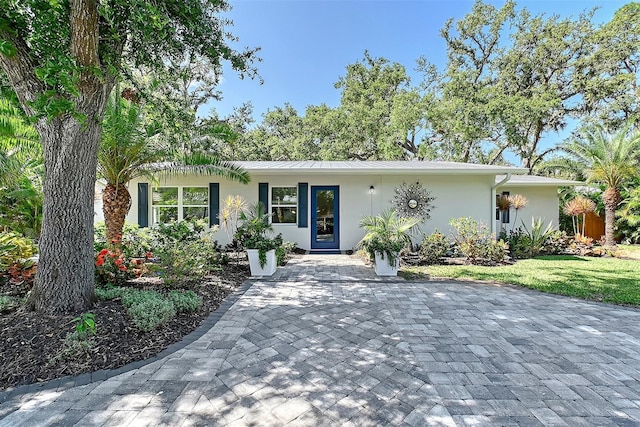 730 40th St, Sarasota, FL 34234 - single story home featuring stucco siding