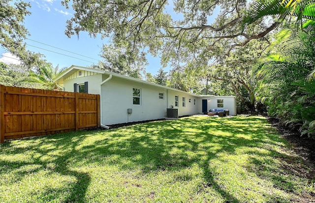 730 40th St, Sarasota, FL 34234 - back of house with stucco siding