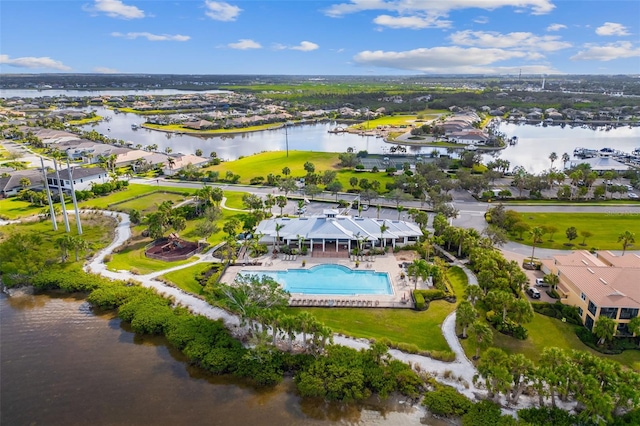 bird's eye view with a water view