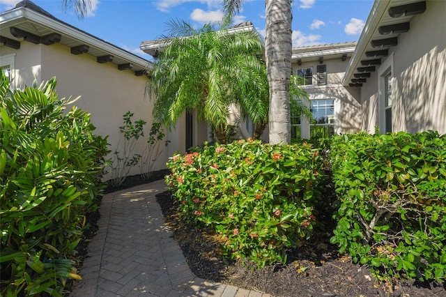 942 Preservation St, Bradenton, FL 34208 - view of home's exterior featuring stucco siding