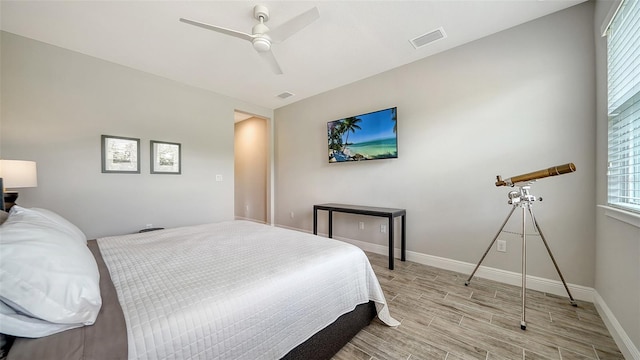 bedroom featuring ceiling fan