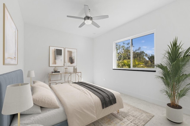 bedroom with ceiling fan