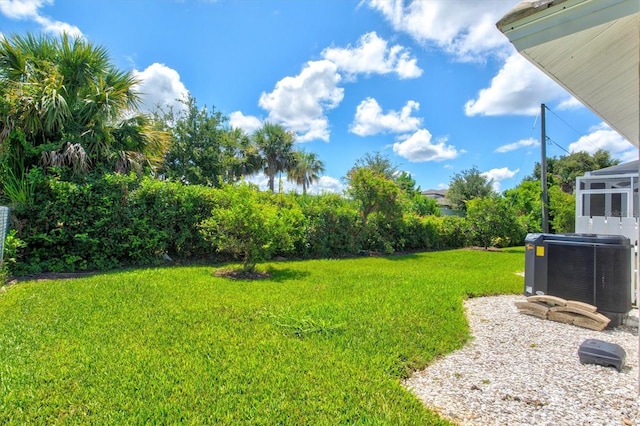 482 Rubens Dr E, Nokomis, FL 34275 - view of grassy yard