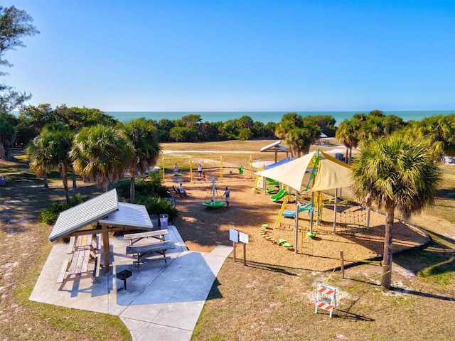 482 Rubens Dr E, Nokomis, FL 34275 - bird's eye view of a large body of water