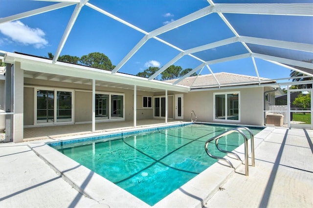 482 Rubens Dr E, Nokomis, FL 34275 - outdoor pool with a patio and glass enclosure
