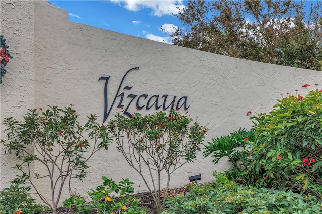 view of community / neighborhood sign