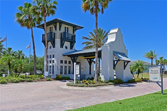 view of building exterior