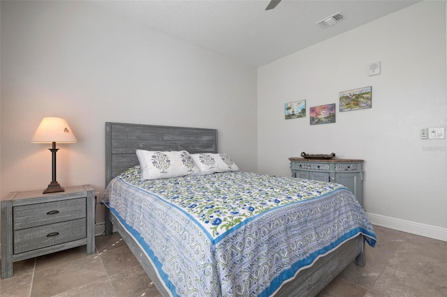 bedroom with ceiling fan