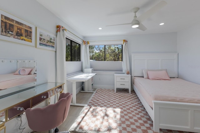 bedroom with ceiling fan