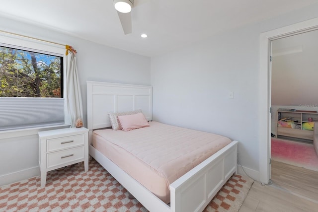 bedroom with ceiling fan