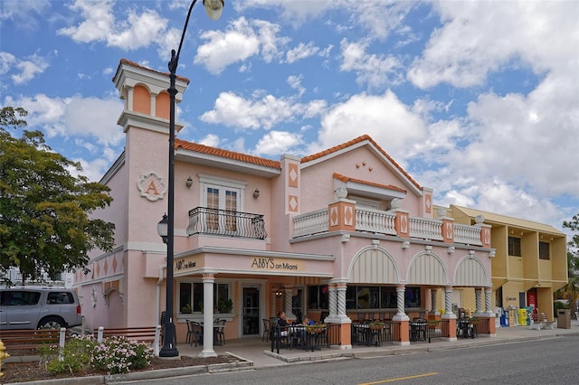 view of building exterior