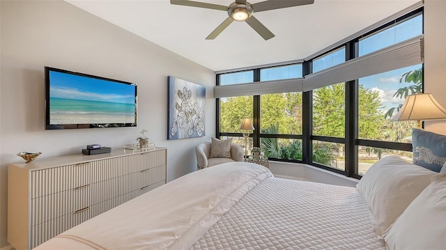 bedroom featuring ceiling fan