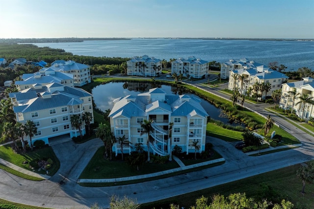 bird's eye view featuring a water view