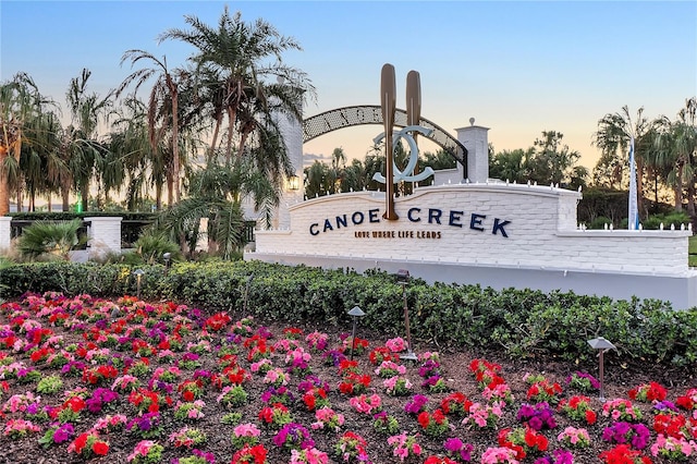 view of community / neighborhood sign