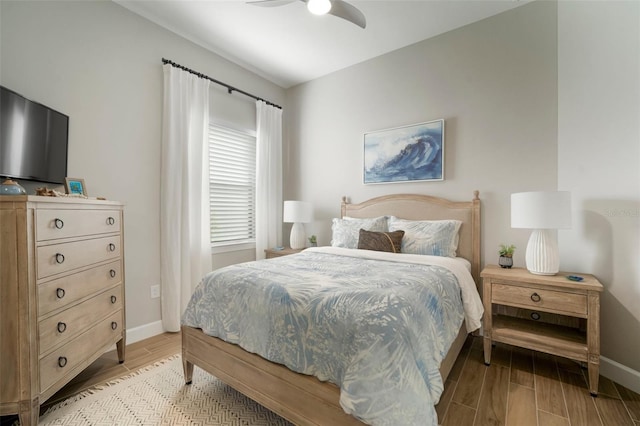 bedroom featuring ceiling fan