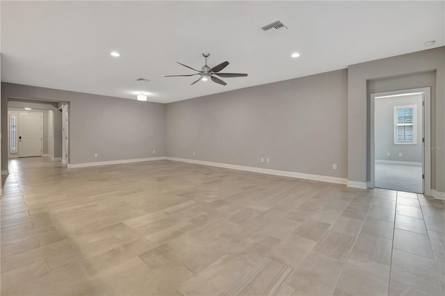 empty room with ceiling fan