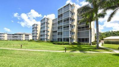 view of building exterior