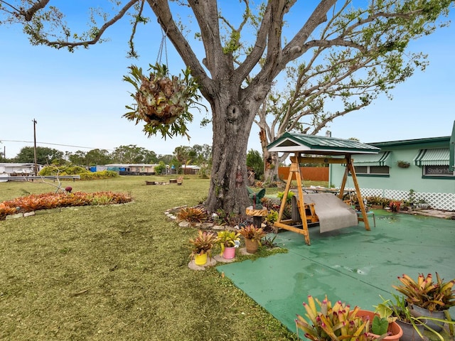 view of yard with a patio