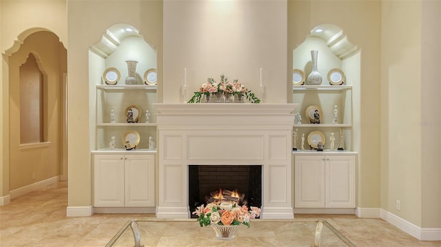 living room with built in shelves