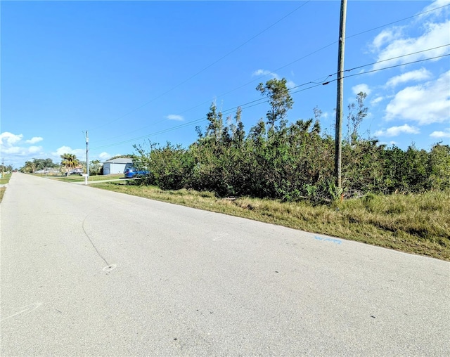 Listing photo 3 for 3910 Palm Dr, Punta Gorda FL 33950