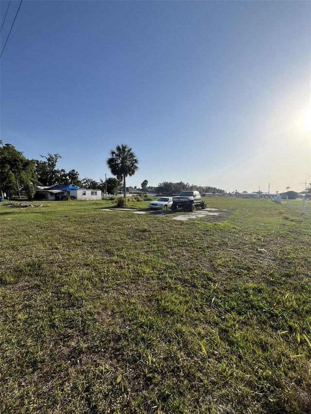 2815 US-41 N, Palmetto, FL 34221 - view of yard featuring a rural view