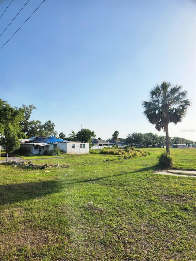 2815 US-41 N, Palmetto, FL 34221 - view of grassy yard