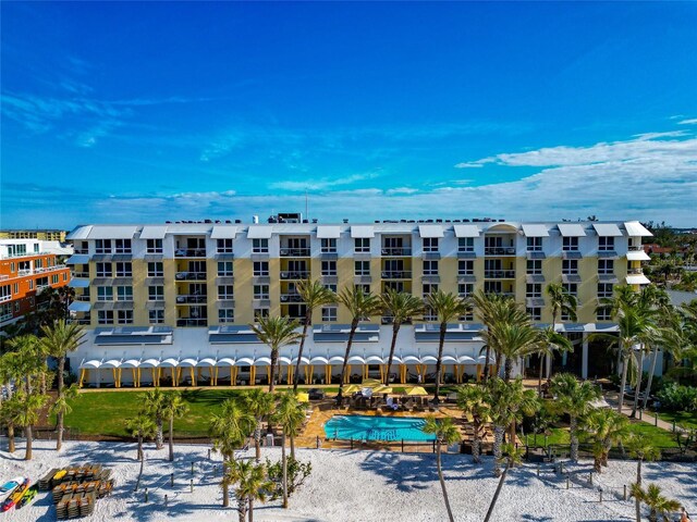 915 Seaside Dr Unit 604, Sarasota, FL 34242 - view of apartment building / complex with a community pool