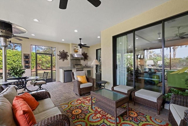 12606 Fontana Loop, Bradenton, FL 34211 - living area with ceiling fan and recessed lighting