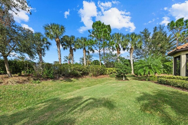 12606 Fontana Loop, Bradenton, FL 34211 - view of green lawn