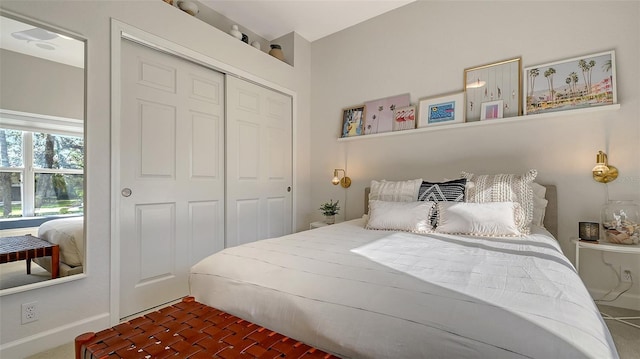 bedroom with a closet