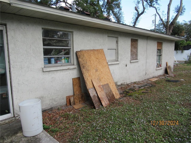 view of home's exterior