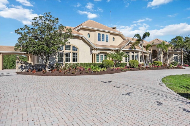 view of mediterranean / spanish-style house