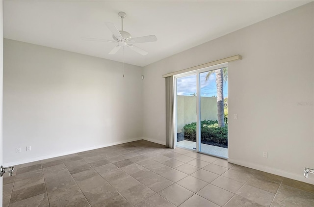 empty room with ceiling fan