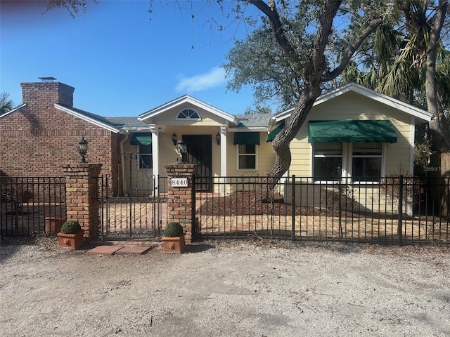 view of front of property