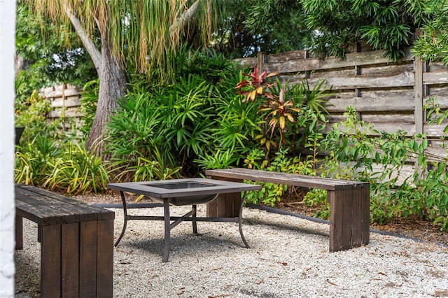 view of property's community featuring a patio