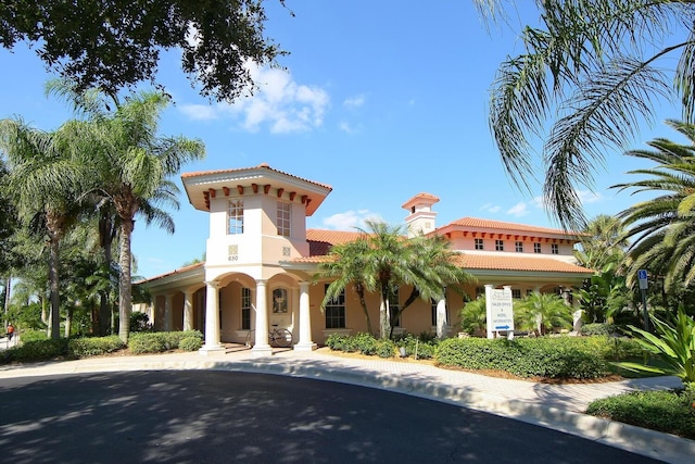 view of building exterior