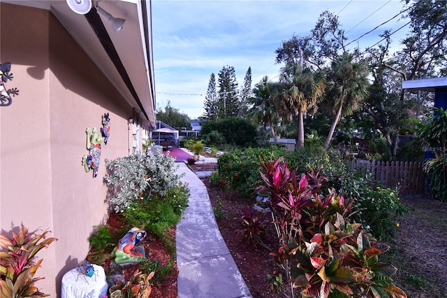 view of yard featuring fence