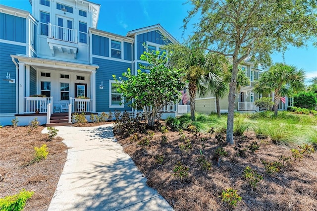 view of front of home featuring a porch